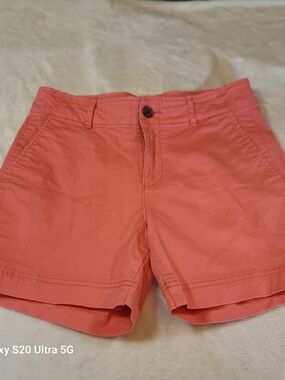 GAP Women's Coral Cotton Chino Shorts